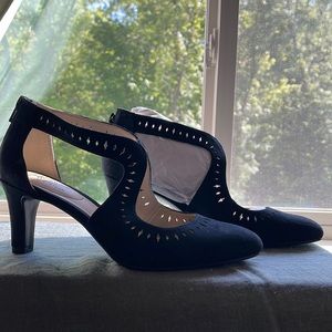 New in box heels